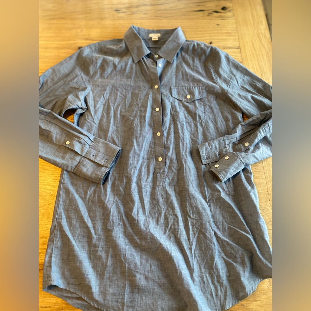 JCrew Long Sleeve 1/2 Button Down Long Sleeve Shirt Blue Women’s Medium Preloved